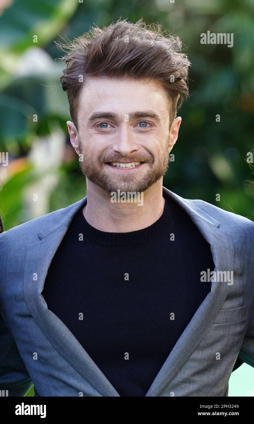 Photo du dossier datée du 31/03/22 de Daniel Radcliffe arrivant pour la première britannique de The Lost City à Cineworld Leicester Square, dans le centre de Londres. M. Radcliffe attend son premier enfant avec son partenaire de longue date, Erin Darke. Un représentant de la star Harry Potter, 33 ans, a confirmé la nouvelle samedi. Radcliffe, qui a joué le personnage titulaire dans la franchise de film basée sur la série de livres BEST-seller de JK Rowling, et l'actrice américaine Darke, 38, se préparent à devenir des parents pour la première fois. Date de publication : samedi 25 mars 2023. Banque D'Images