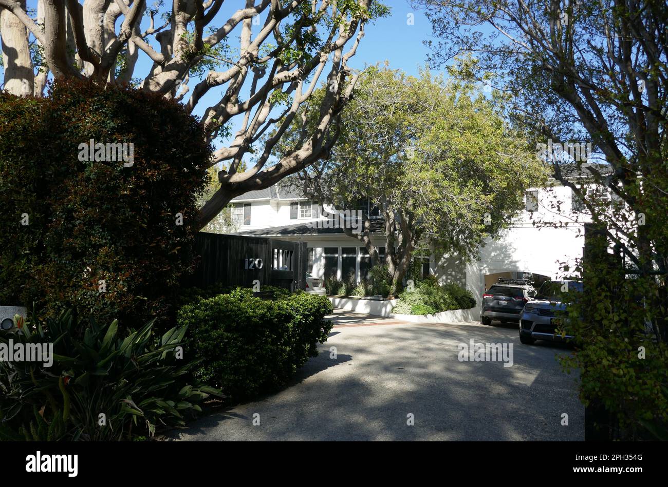 Los Angeles, Californie, États-Unis 24th mars 2023 le réalisateur Mark Robson, l'actrice Irene Hervey et l'acteur Allan Jones ancien domicile/maison au 120 N. Cliffwood Avenue sur 24 mars 2023 à Los Angeles, Californie, États-Unis. Photo par Barry King/Alay stock photo Banque D'Images