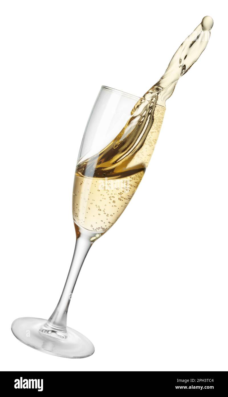 Tomber le verre de champagne avec splash isolé sur fond blanc Banque D'Images