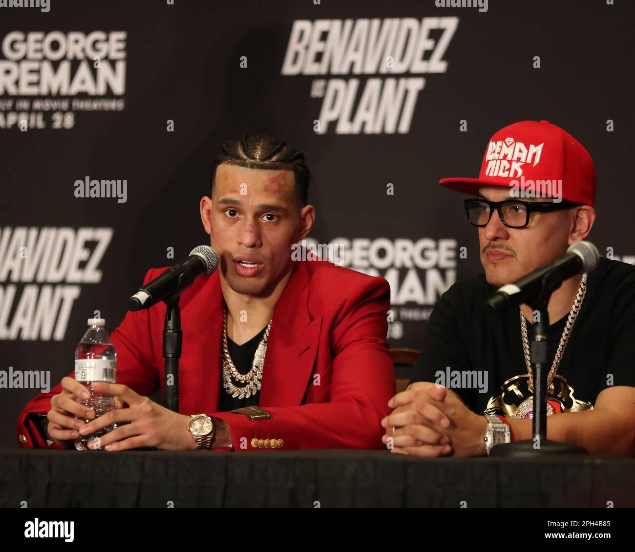 Las Vegas, Nevada, États-Unis. 25th mars 2023. LAS VEGAS, NEVADA - MARS 25: David Benavidez parle aux médias après son titre intermédiaire WBC World Super Middlewhuit face à l'usine de Caleb à la MGM Grand Garden Arena sur 25 mars 2023 à Las Vegas, Nevada, Etats-Unis. (Credit image: © Alejandro Salazar/PX Imagens via ZUMA Press Wire) USAGE ÉDITORIAL SEULEMENT! Non destiné À un usage commercial ! Banque D'Images