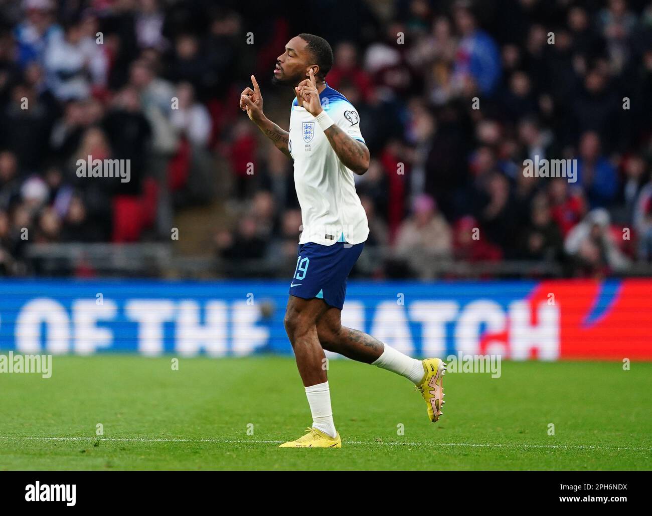 Ivan Toney, en Angleterre, se lance sur le terrain lors du match de qualification de l'UEFA Euro 2024 Groupe C au stade Wembley, à Londres. Date de la photo: Dimanche 26 mars 2023. Banque D'Images