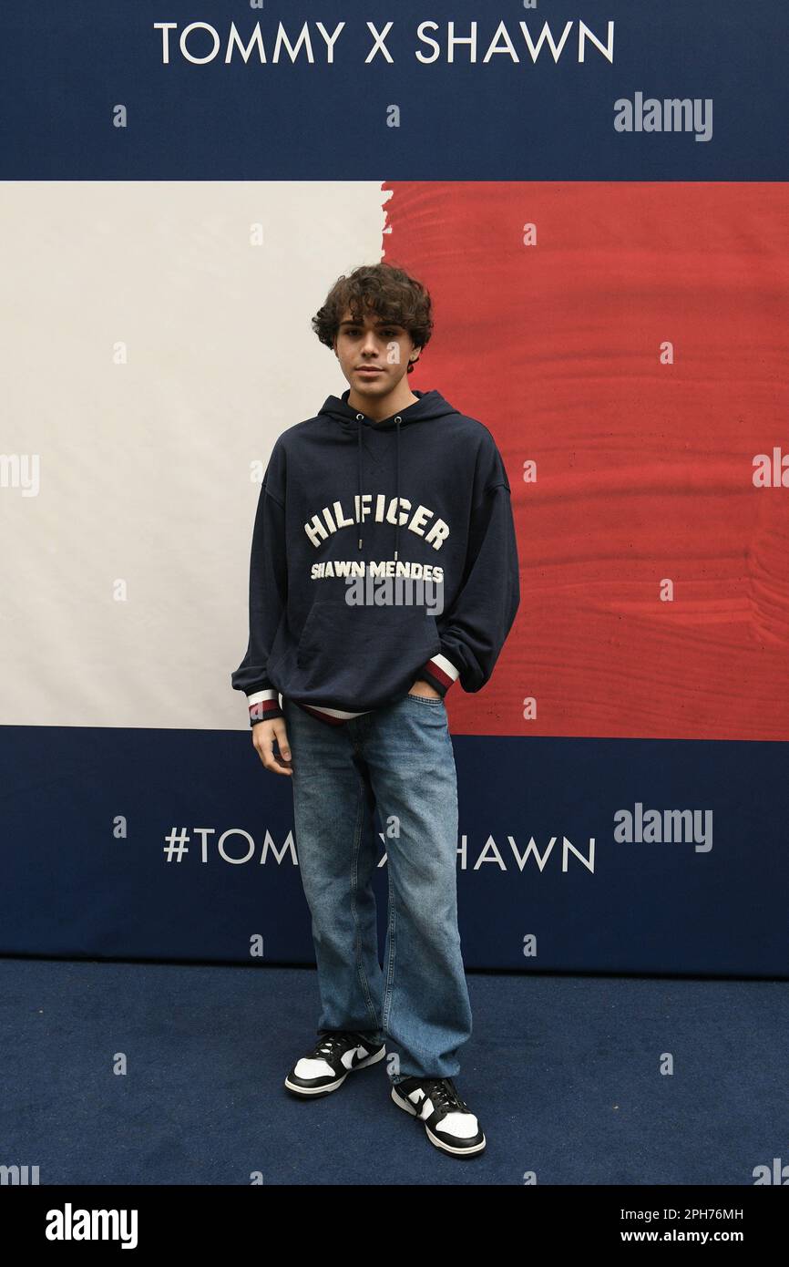 Luciano Spinelli Tommy X Shawn 'Renaissance classiques' Tommy Hilfiger Siège  Milan, Italie. 24th mars 2023. © SGPItalia ID 129316 crédit non exclusif:  SIPA US/Alamy Live News Photo Stock - Alamy
