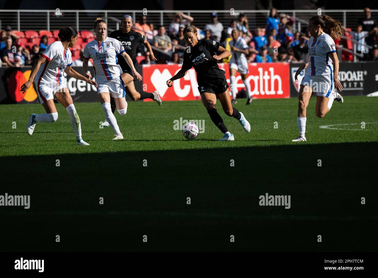 Washington, États-Unis. 26th mars 2023. Spirit Forward Trinity Rodman dribbles le ballon lors d'un match de football Washington Spirit contre OL Reign dans la National Women's Soccer League (NWSL), à Audi Field, le dimanche, 26 mars 2023. (Graeme Sloan/Sipa USA) Credit: SIPA USA/Alay Live News Banque D'Images