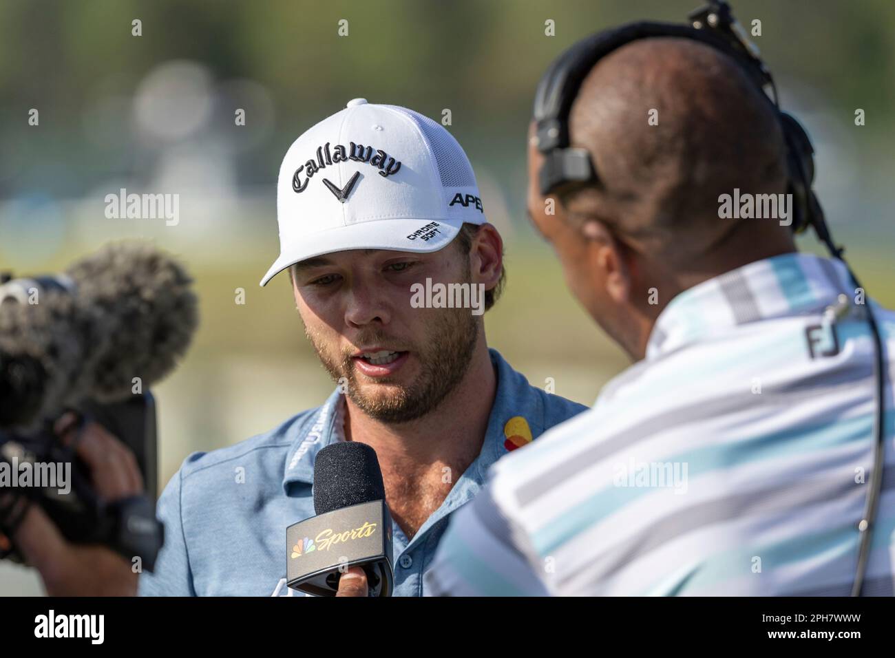 AUSTIN, TX - MARCH 26: Sam Burns is interviewed after winning the PGA World Golf Championships Dell Technologies Match Play on March 26, 2023, at Austin County Club in Austin, TX. (Photo by David Buono/Icon Sportswire) (Icon Sportswire via AP Images) Banque D'Images