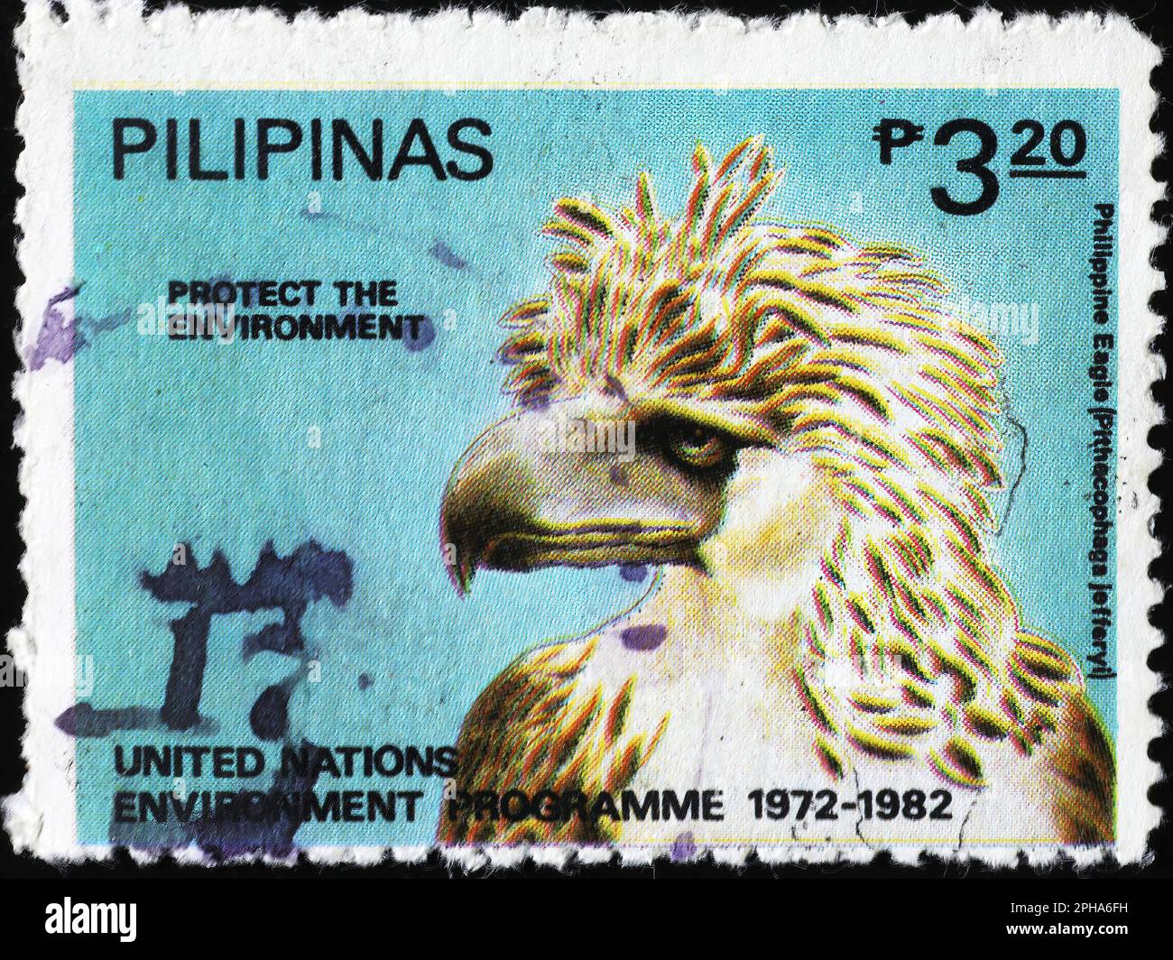 Portrait de l'aigle philippin sur timbre-poste Banque D'Images