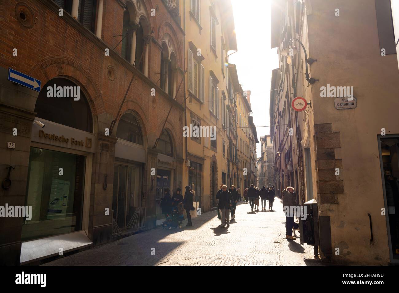 La ville encore fortifiée de Lucca en Toscane, Italie Banque D'Images