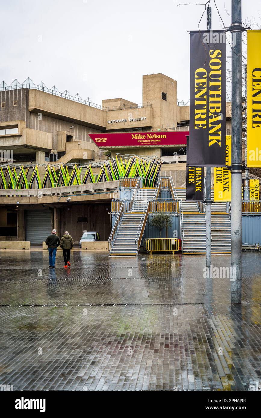 Hayward Gallery au Southbank Center, un complexe artistique de style brutaliste au sud de la Tamise, Londres, Angleterre, Royaume-Uni Banque D'Images