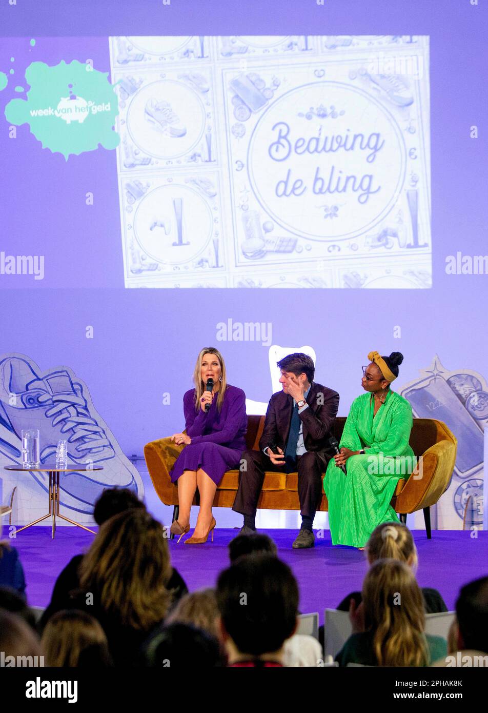 Utrecht, Niederlande. 27th mars 2023. Queen Maxima des pays-Bas au Jaarbeurs à Utrecht, sur 27 mars 2023, pour ouvrir la semaine de l'argent 2023 avec le thème de restreindre le bling, ( la Reine est président honoraire de la plate-forme Money Wise ) Credit: Albert Nieboer/Netherlands OUT/point de vue OUT/dpa/Alay Live News Banque D'Images