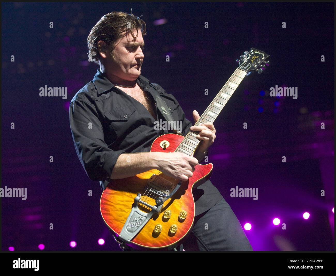 Charlie Burchill des esprits simples en concert dans le Gelredome pendant la nuit des Proms. Arnhem -Hollande 2008 vvbvanbree fotografie Banque D'Images
