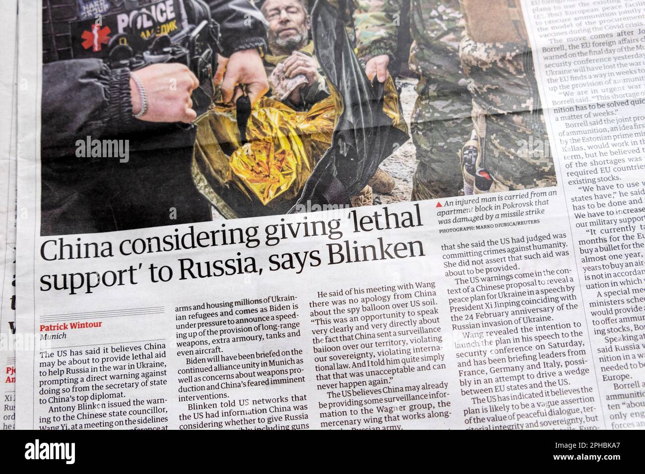 "La Chine envisage de donner un "soutien létal" à la Russie, dit Blinken" Guardian titre Ukraine article de guerre 20 février 2023 Londres UK Banque D'Images