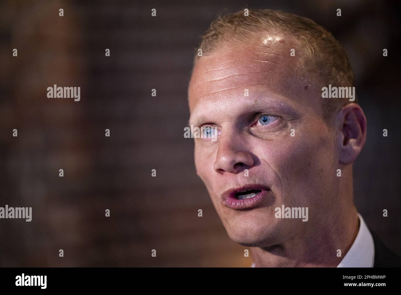 Karel Geraerts, entraîneur-chef de l'Union, photographié lors d'une cérémonie du « Prix Raymond Goethals » pour l'entraîneur dont le style était le plus proche du style de Goethals, lundi 27 mars 2023, à Grimbergen. BELGA PHOTO LAURIE DIEFFEMBACQ Banque D'Images