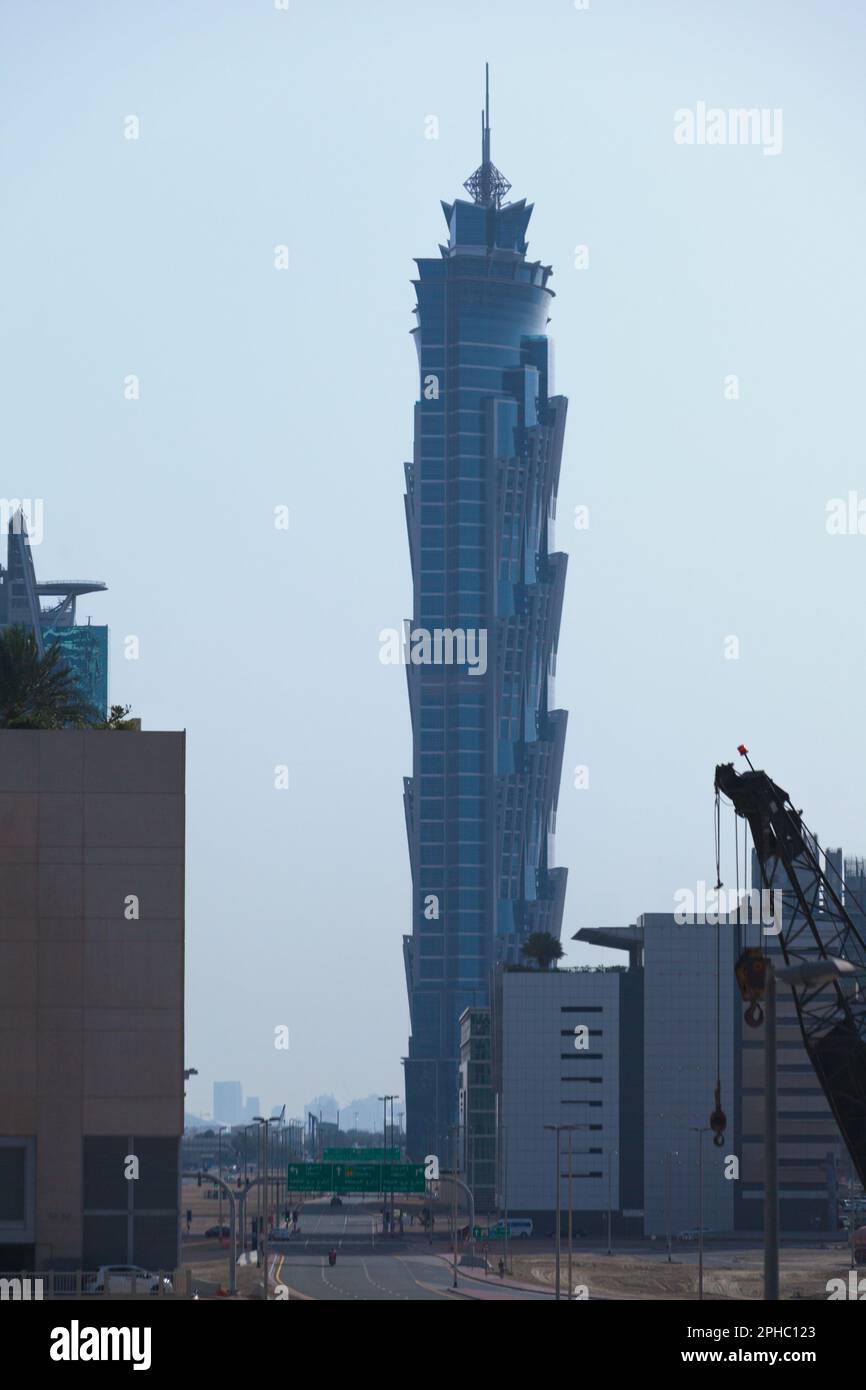 Le JW Marriott Marquis Dubai Hotel est le deuxième hôtel le plus haut du monde, un complexe de gratte-ciel de 72 étages et 355 m (1 165 pieds) à deux tours à Dubaï, aux États-Unis Banque D'Images