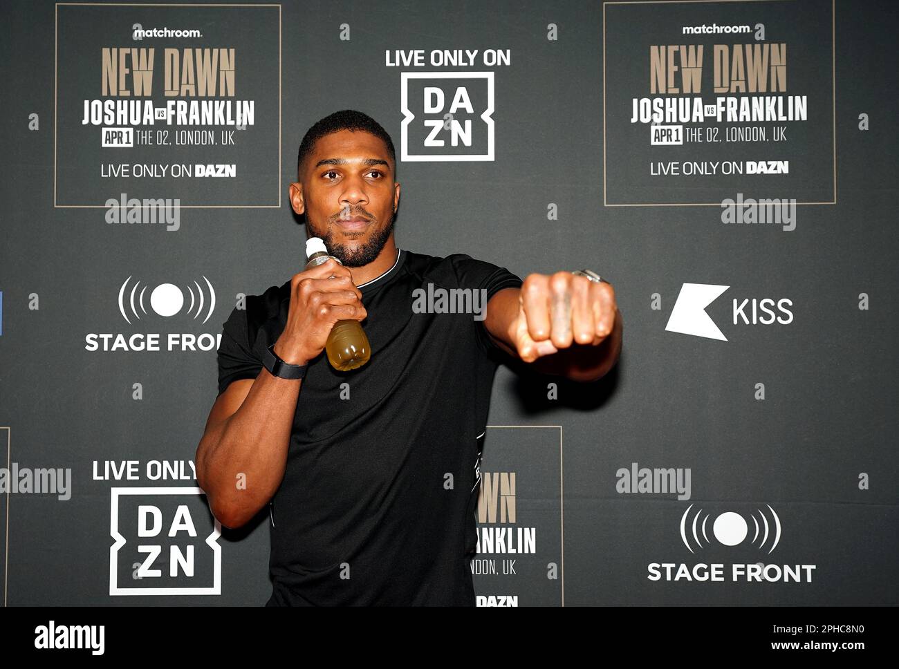 Anthony Joshua arrive pour la fête de lancement à Battersea Power Station, Londres. Date de la photo: Lundi 27 mars 2023. Banque D'Images