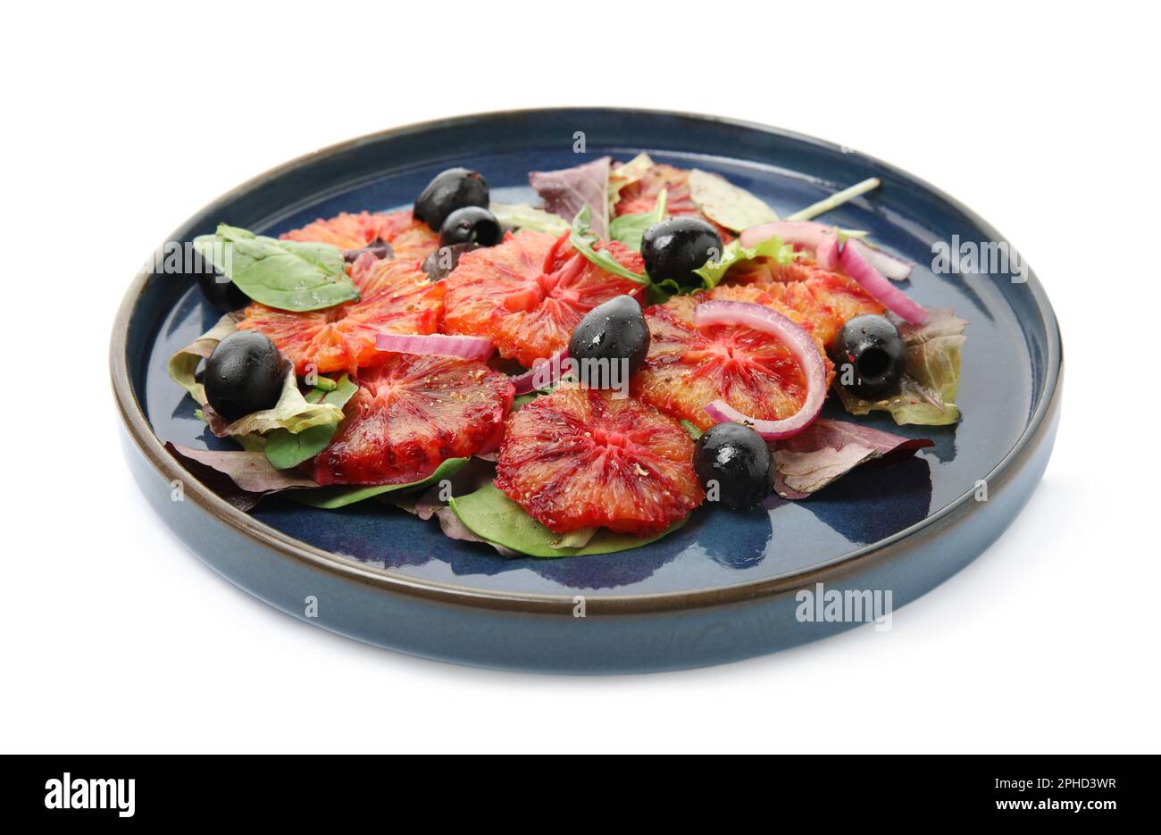 Assiette de délicieuse salade d'orange sicilienne isolée sur blanc Banque D'Images