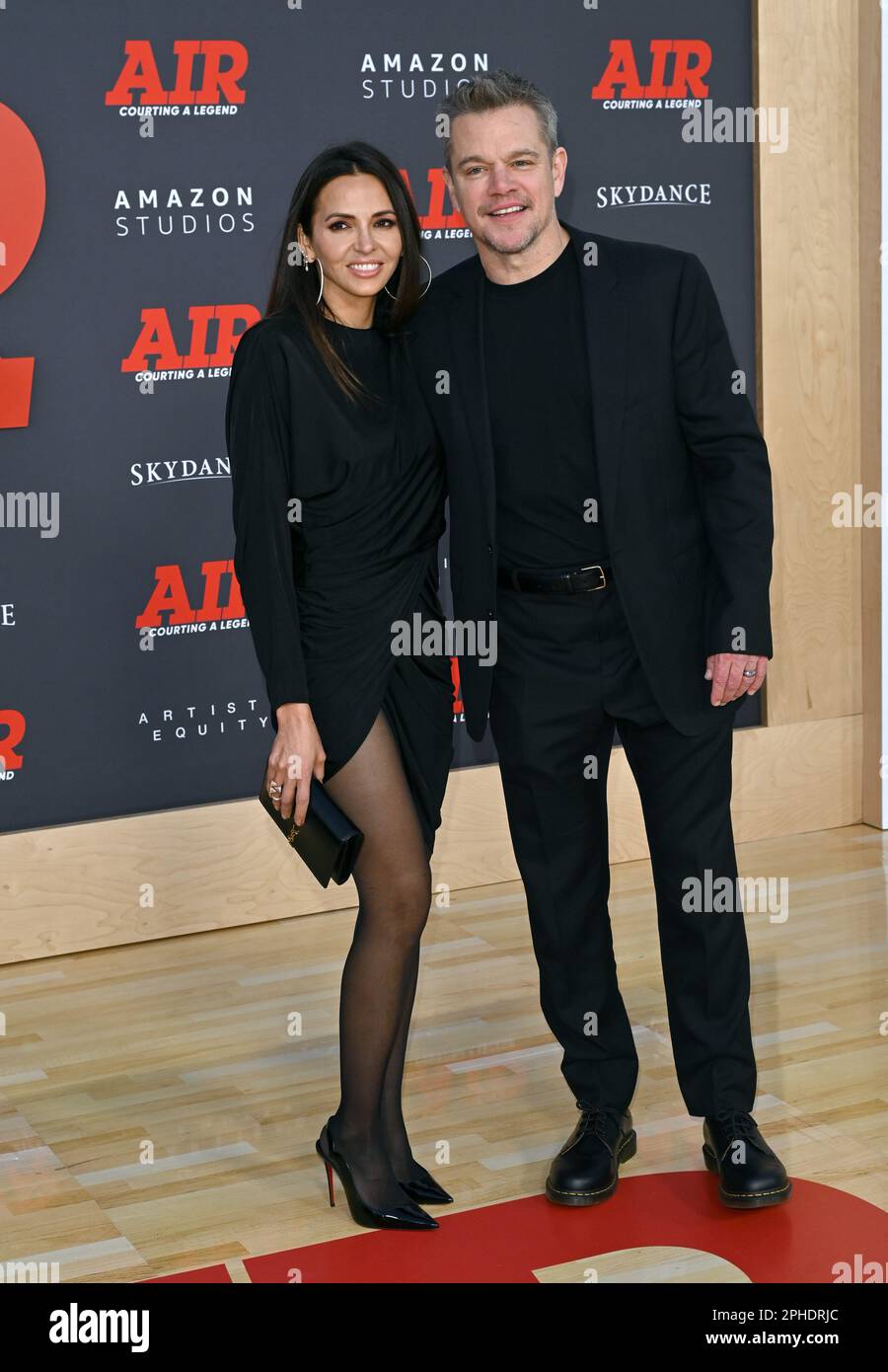 Los Angeles, États-Unis. 27th mars 2023. Luciana Barroso et Matt Damon à la première mondiale pour « Air » au Regency Village Theatre. Crédit photo : Paul Smith/Alamy Live News Banque D'Images