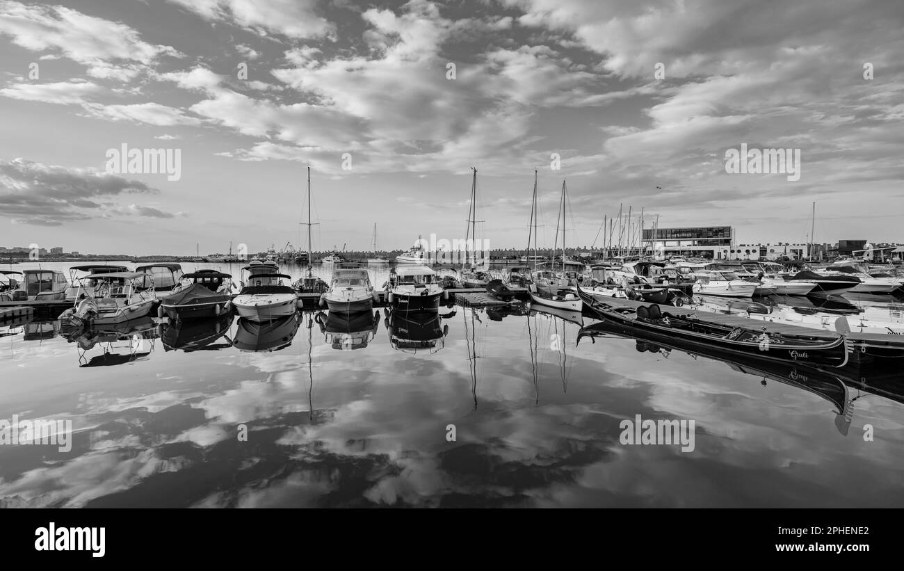 Le port de Constanta à la mer Noire en Roumanie Banque D'Images