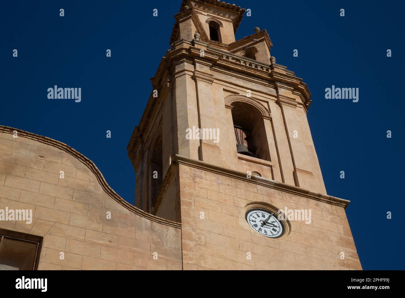 Tour de l'église à Finestrat; Benidorm; Alicante; Espagne Banque D'Images