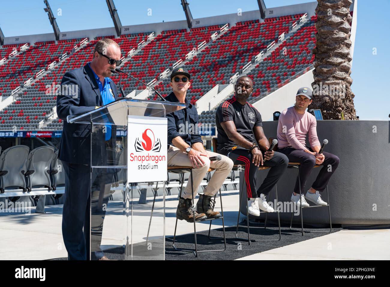 San Diego, États-Unis. 27th mars 2023. Craig Elsten, CMO des San Diego Sockers, dirige un panel avec Rob McElhenney, Andy Cole et Landon Donovan pour discuter de l'été entre Manchester United et Wrexham AFC au stade Snapdragon. Credit: Ben Nichols/Alamy Live News Banque D'Images