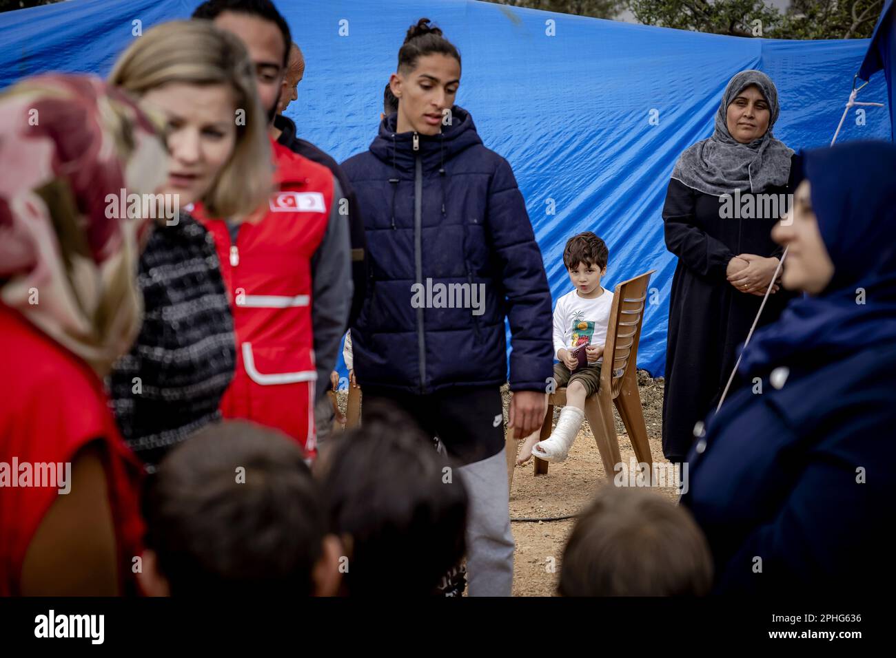 HATAY - liesje Schreineremacher, Ministre du commerce extérieur et de la coopération au développement, lors d'une visite de travail dans la zone du tremblement de terre en Turquie. La visite est consacrée à l'aide humanitaire et à l'aide à la reconstruction. ANP ROBIN VAN LONKHUIJSEN pays-bas sortie - belgique sortie Banque D'Images