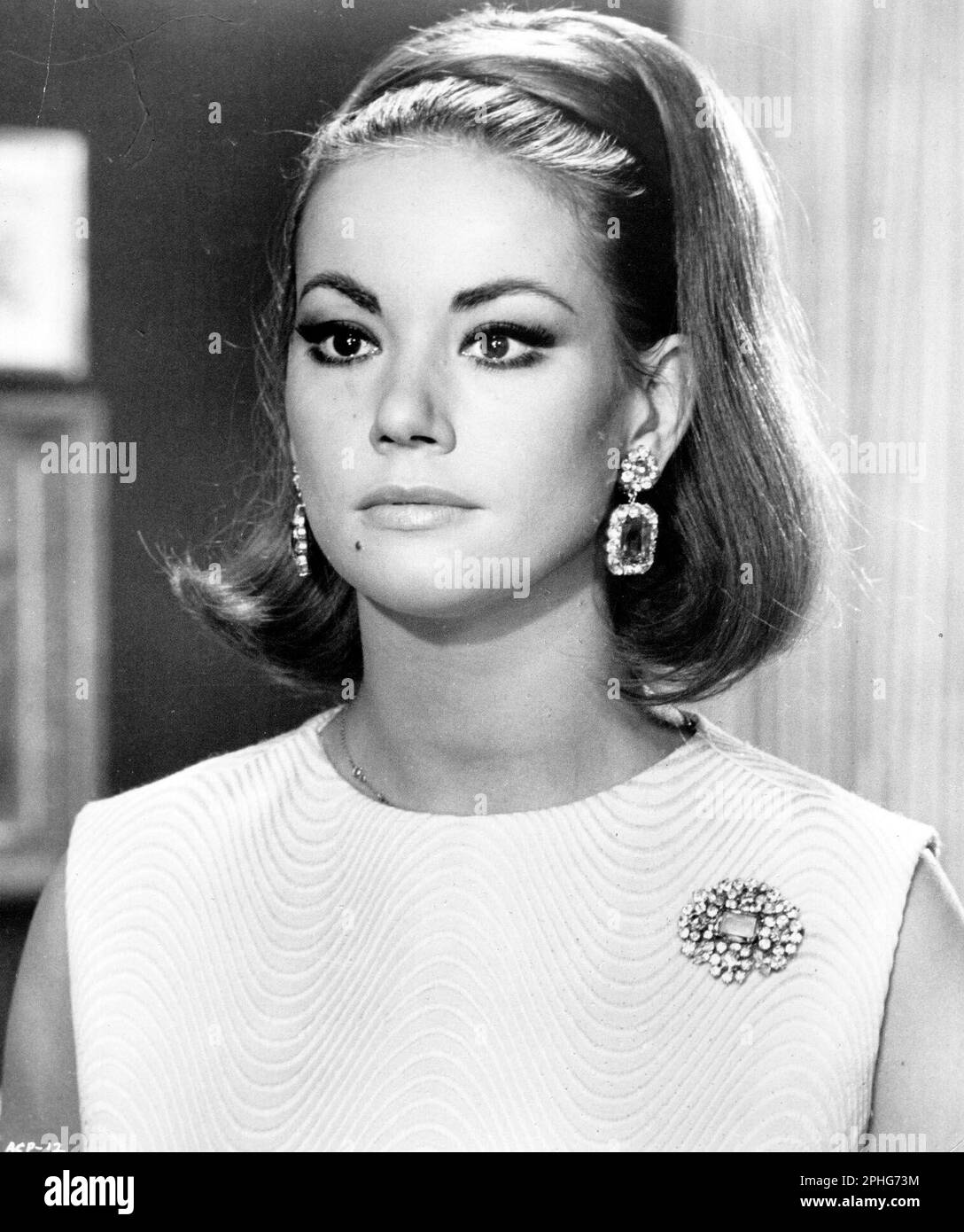 CLAUDINE AUGER dans N'IMPORTE QUI PEUT JOUER (1968) -titre original: LE DOLCI SIGNORE-, réalisé par LUIGI ZAMPA. Crédit: FILMS / Album DOCUMENTO Banque D'Images