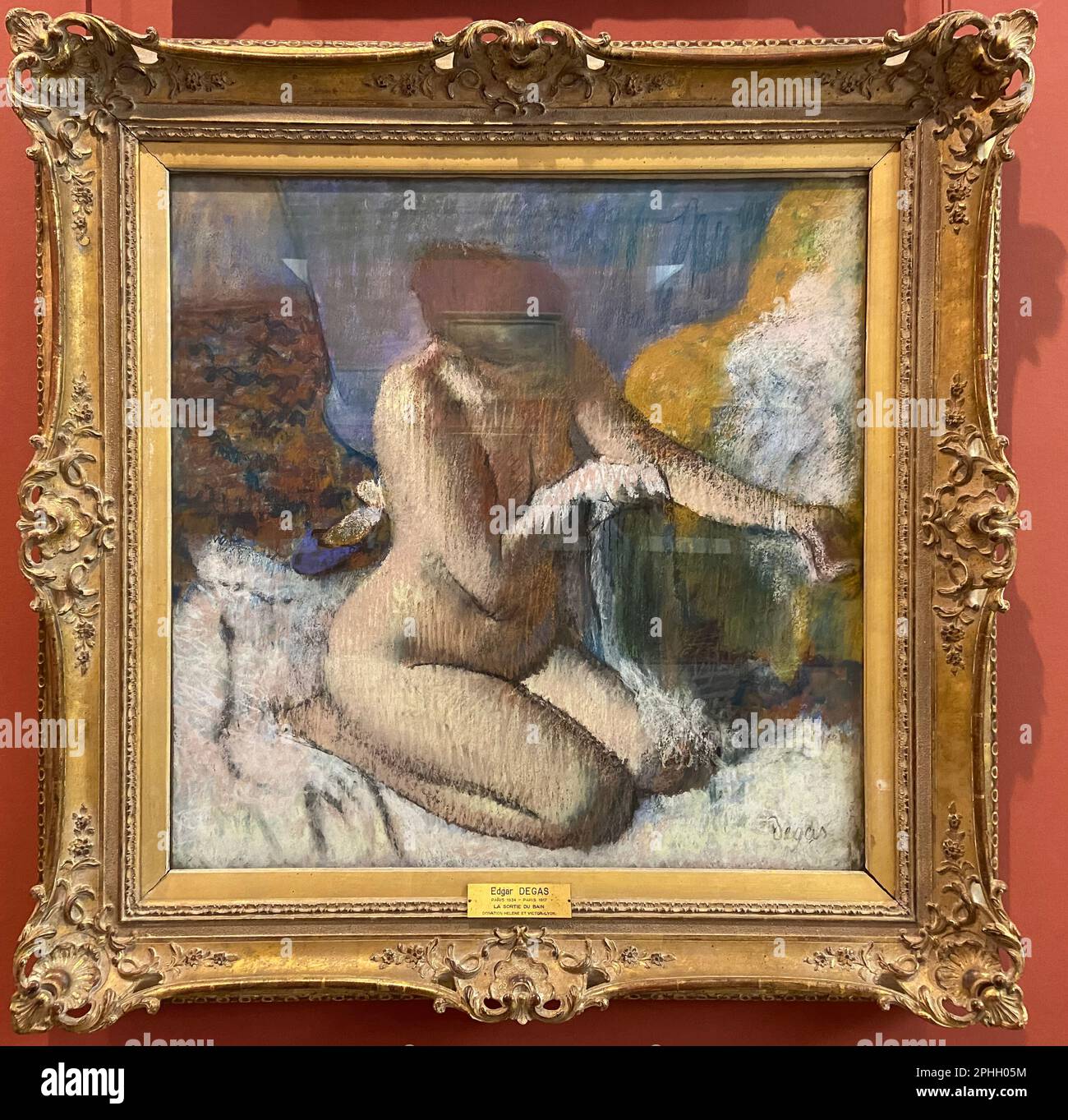 Paris, France - 02 19 2023 : Musée du Louvre. Après le bain peint par Edgar Degas Banque D'Images