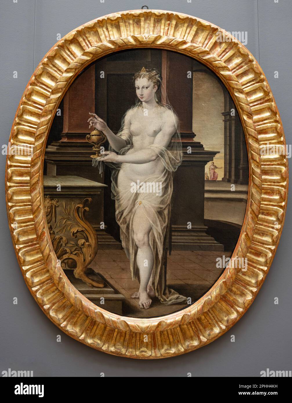 Paris, France - 02 19 2023 : Musée du Louvre. La reine Artemis se prépare à avaler les cendres de son mari Mausole peintes par Nicolo dell'Abate Banque D'Images