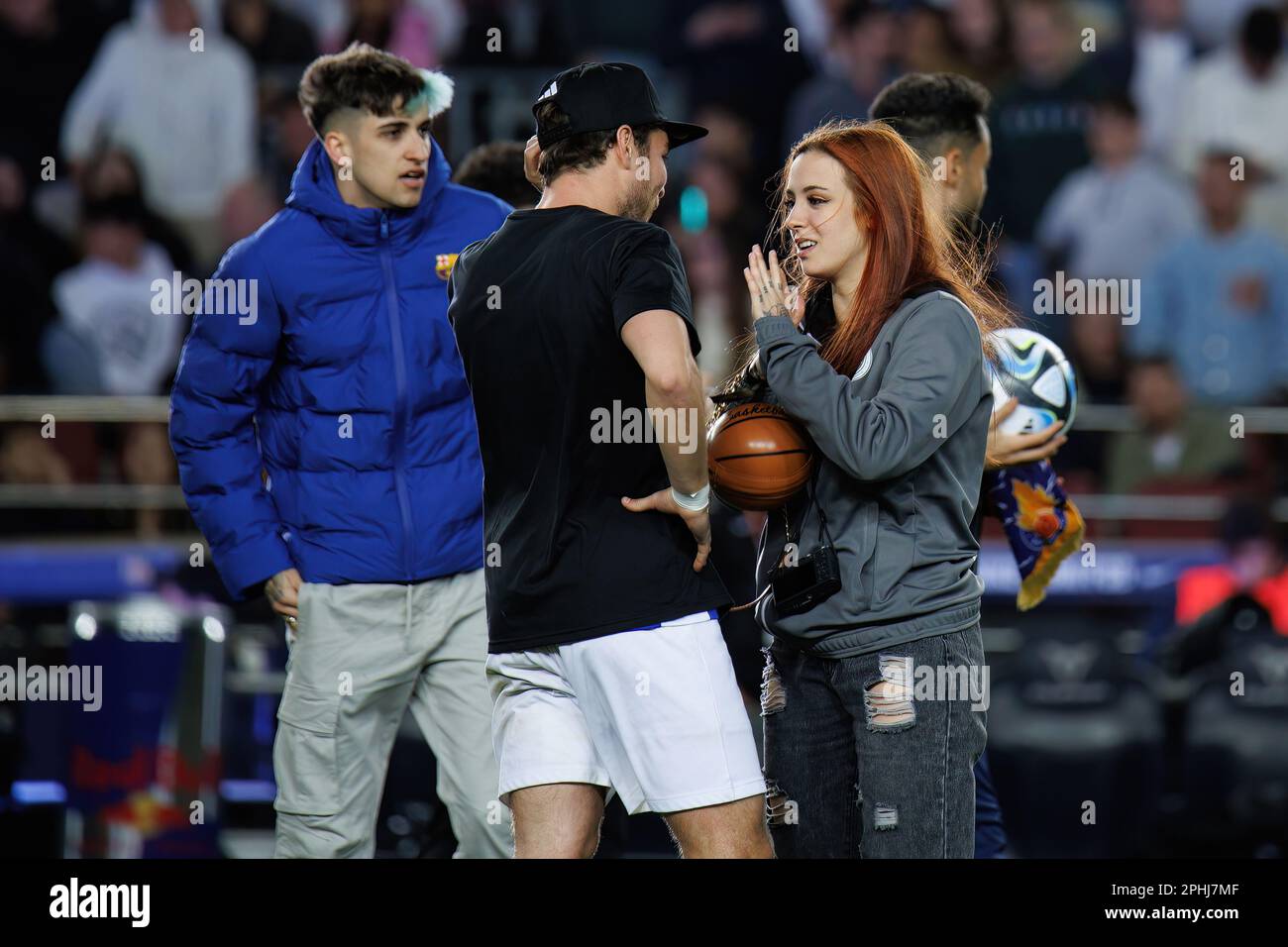 BARCELONE - MAR 26: ARI Geli (célèbre youtuber espagnol de basket-ball) en action pendant les quatre derniers du tournoi d'Infojobs de la Kings League au Spoti Banque D'Images