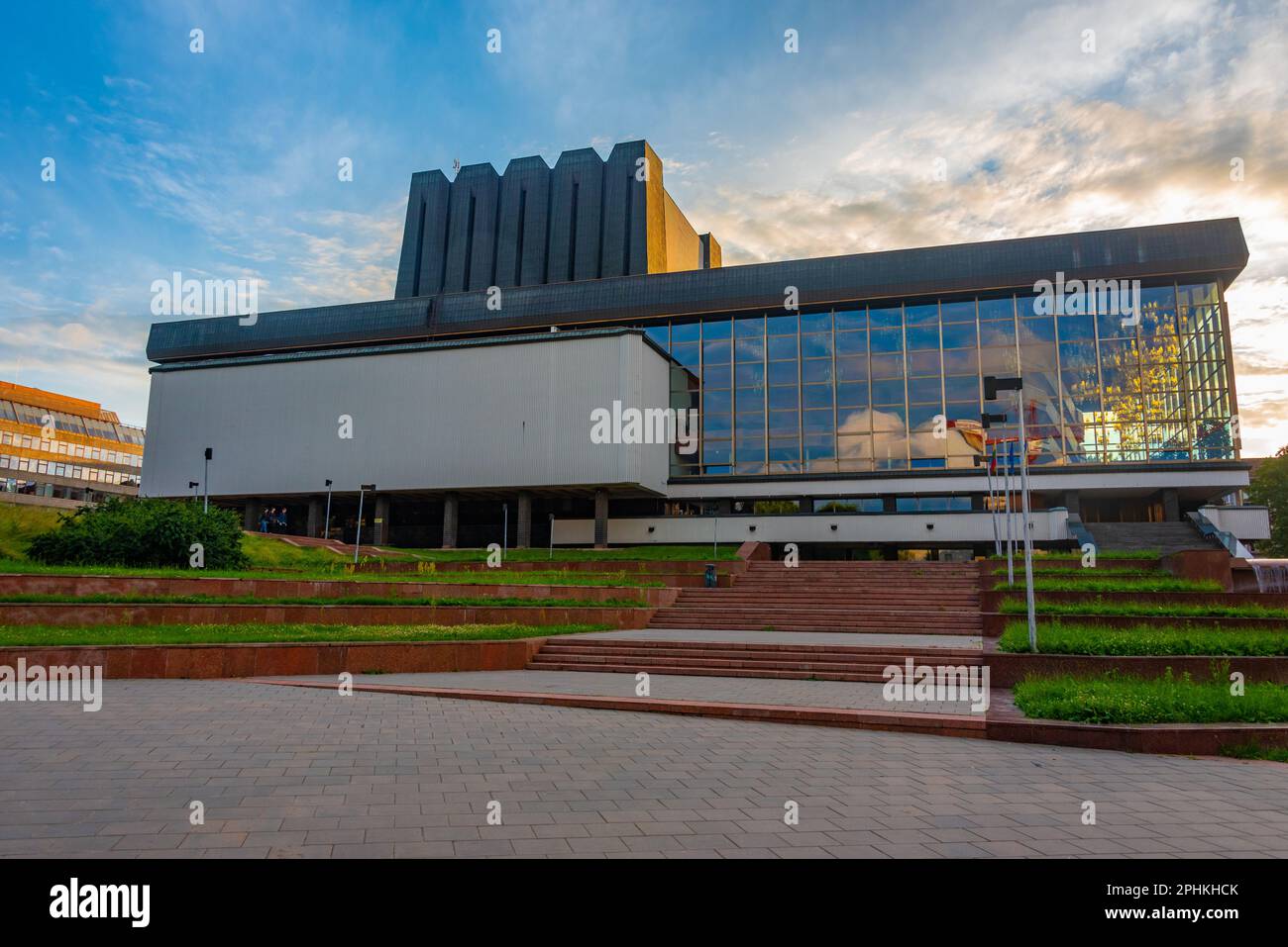 Théâtre national de ballet et d'opéra lituanien à Vilnius. Banque D'Images