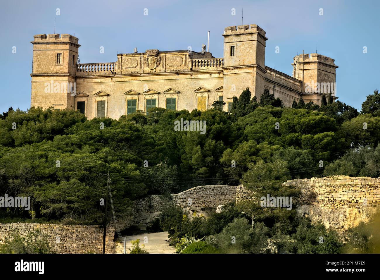 Is-Siggiewi, Malte. 23rd mars 2023. Le palais Verdala, conçu par l'architecte Girolamo Cassar en 1586, abrite la résidence d'été du président. Banque D'Images