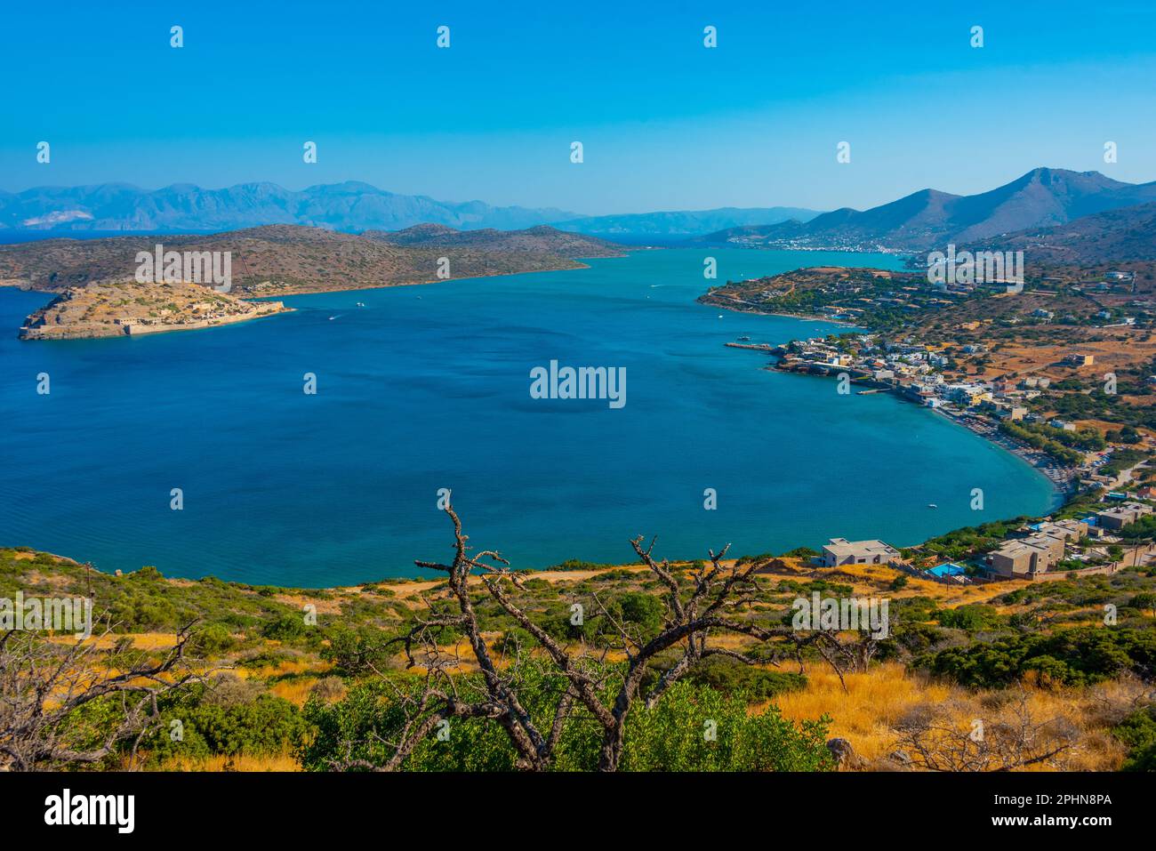 Vue panoramique sur l'île de Spinalonga en Crète, Grèce. Banque D'Images