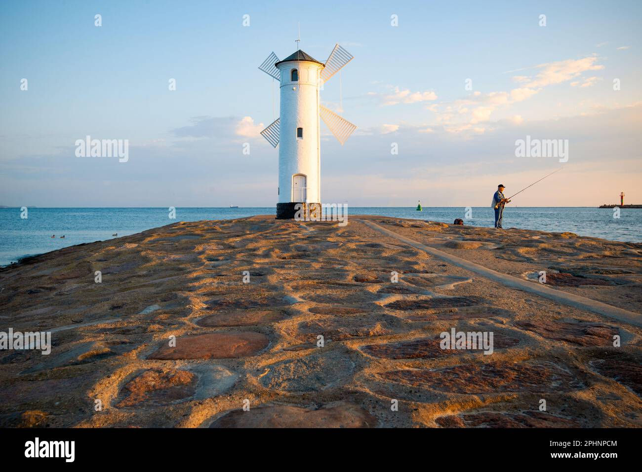 Moulin à vent de phare Stawa Mlyny, Swinoujscie, Mer Baltique - Pologne Banque D'Images