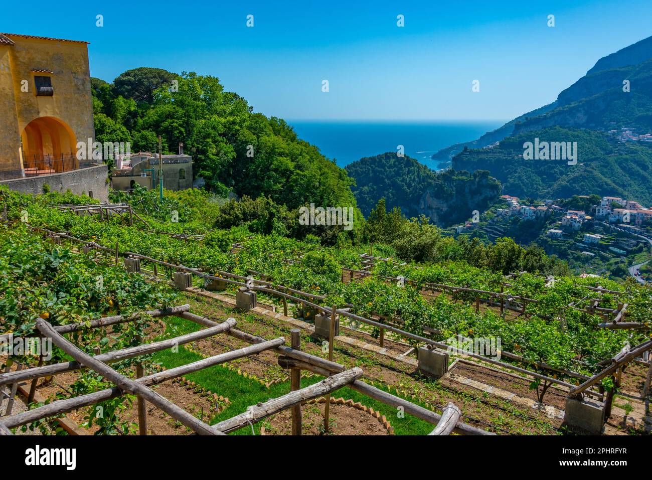 Vallée de Valle delle Ferriere vue de Villa Cimbrone en Italie. Banque D'Images