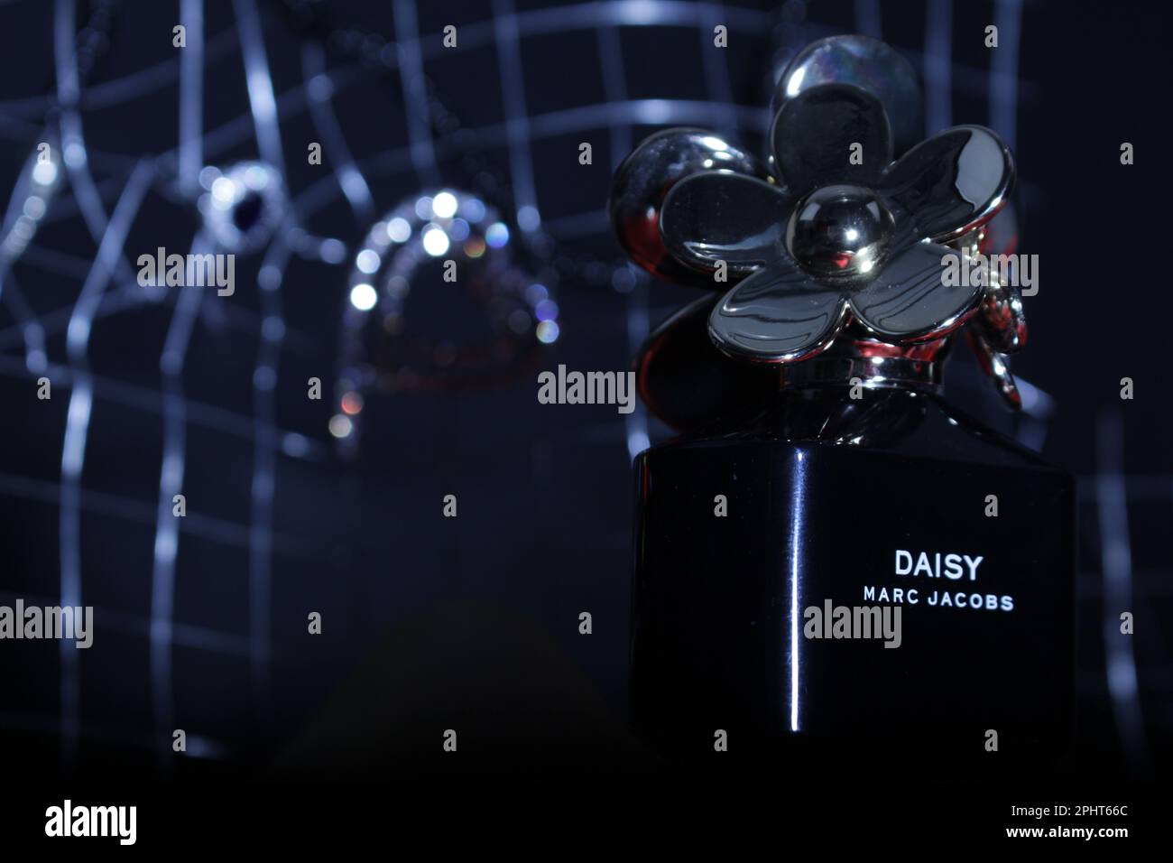 Photo publicitaire Blue de Chanel Banque D'Images