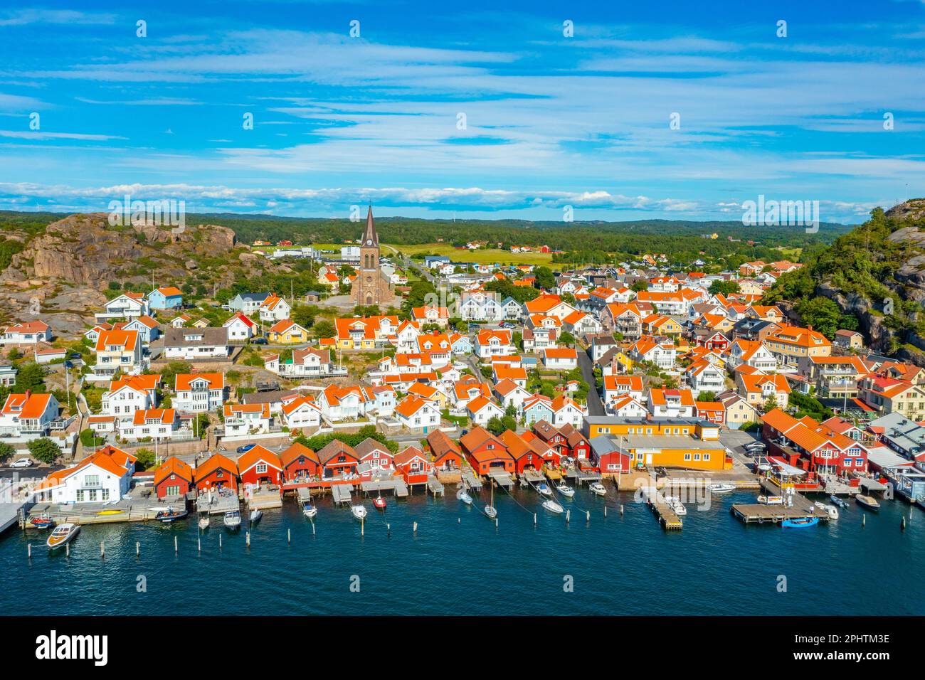 Vue panoramique sur la ville suédoise de Fjällbacka. Banque D'Images