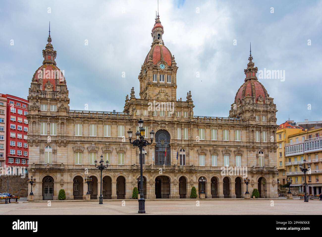 conseil municipal à la place Praza de Maria Pita à A Coruna, Espagne. Banque D'Images