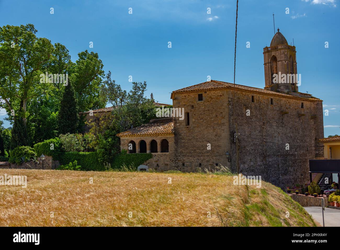 Église de Sant Pere de Pubol en Espagne. Banque D'Images