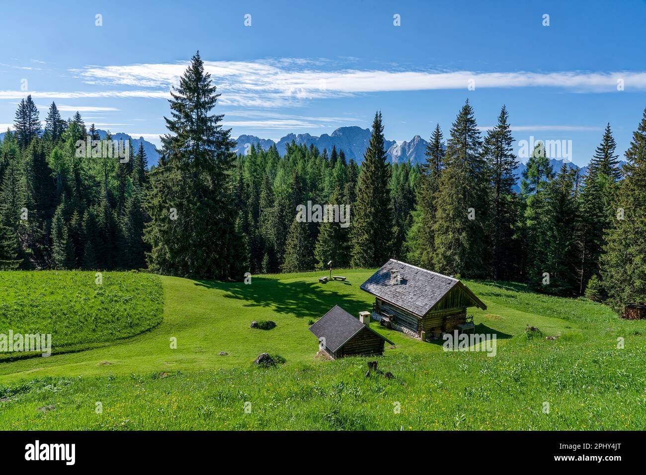 Cabane alpine dans les Dolomites, Italie, Tyrol du Sud, Dolomites, Auronzo Banque D'Images