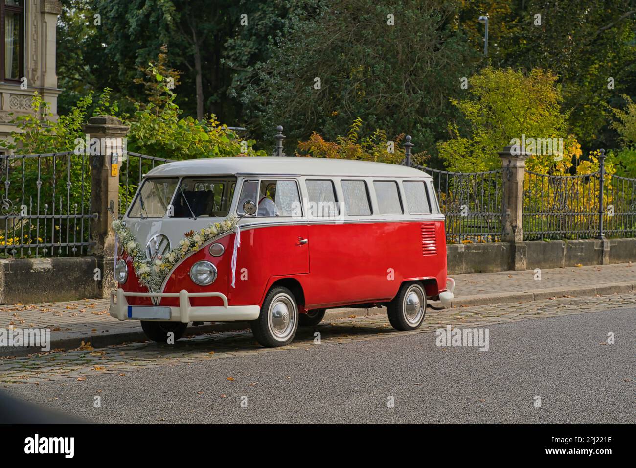 volkswagen t2, transporteur de type 2, fourgonnette d'époque des années 1960, vw bus Banque D'Images