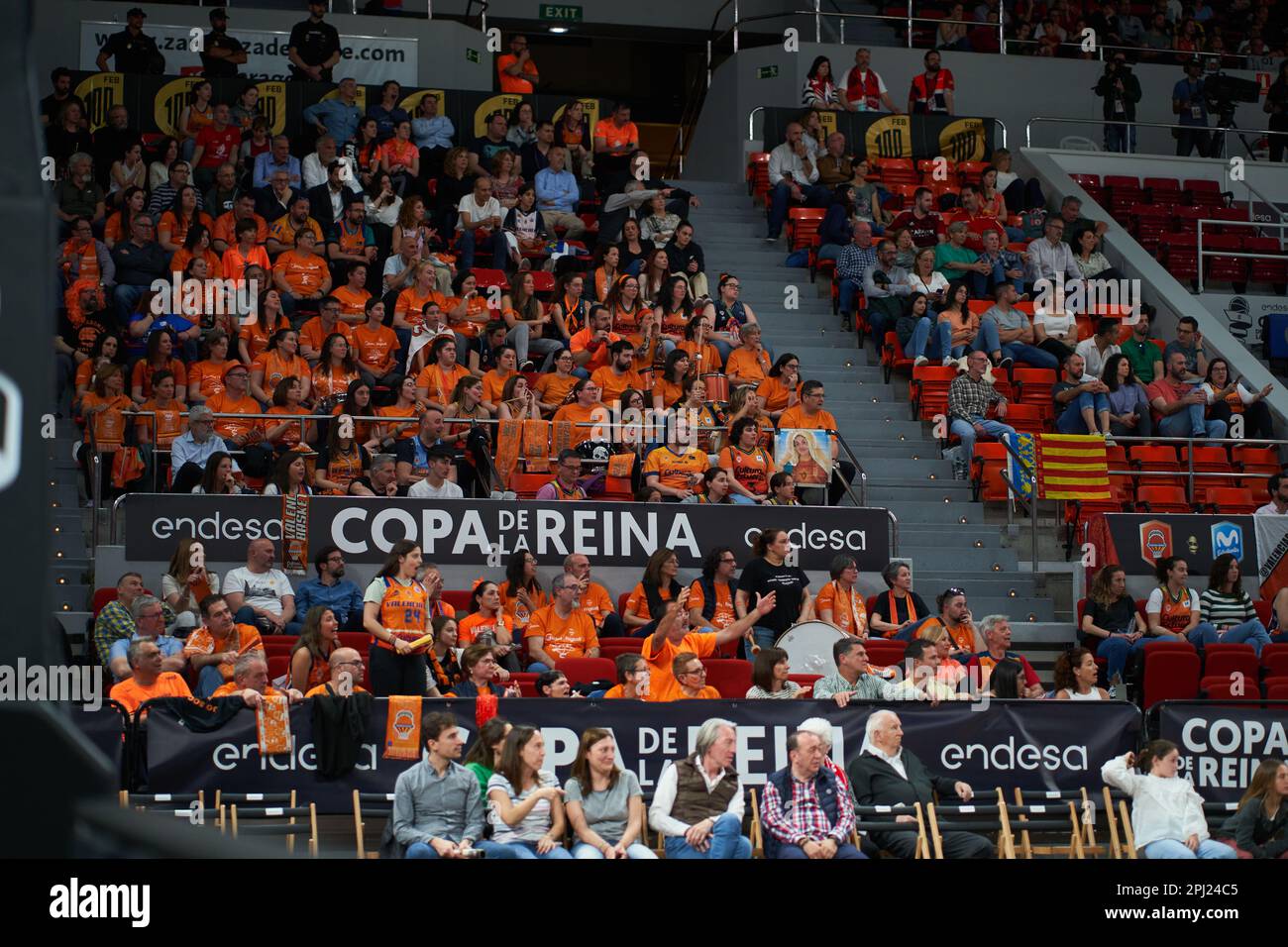 Fans Valencia basket pendant les quarts de finale de la coupe de la Reine le 30 mars 2023 au Pavillon principe Felipe (Saragosse, quarts de finale de la Reine) Banque D'Images