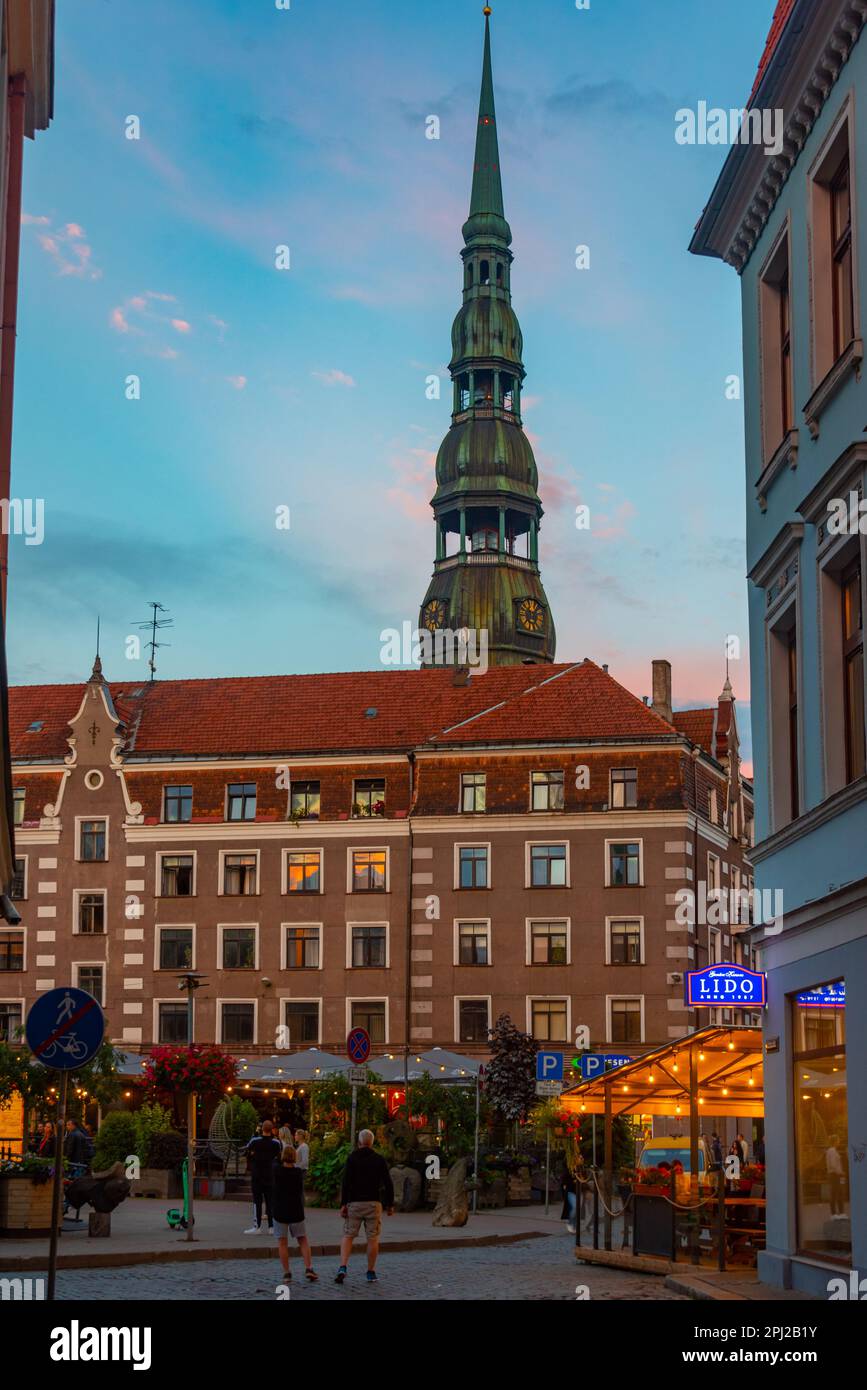 Riga, Lettonie, 8 juillet 2022 : église Saint-Pierre dans la capitale lettone Riga. Banque D'Images