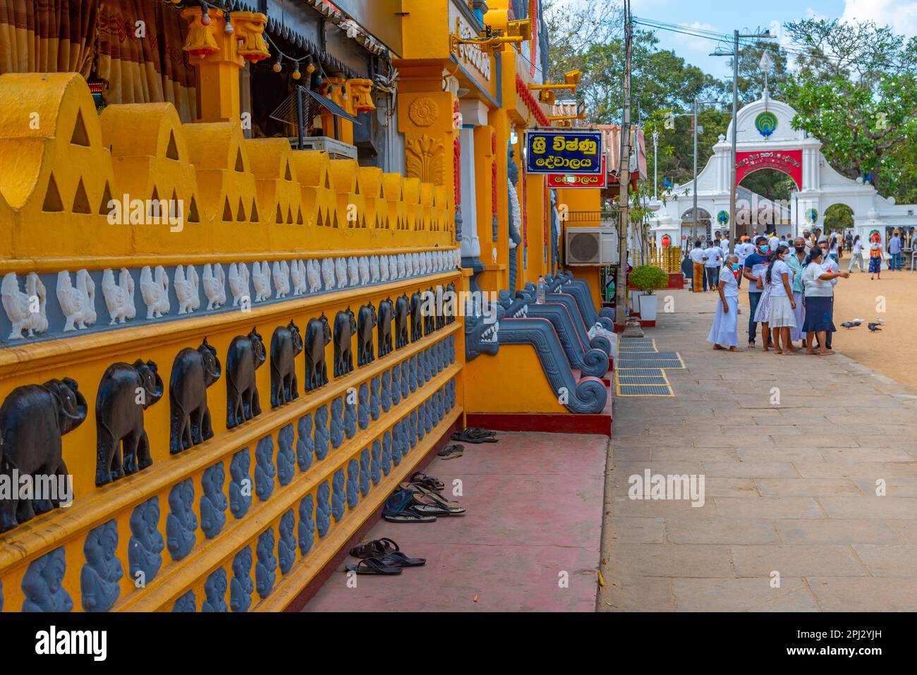 Kataragama, Sri Lanka, 27 janvier 2022: Kataragama représente un important lieu de pèlerinage au Sri Lanka important pour les bouddhistes, les hindous, les musulmans et les Ved Banque D'Images