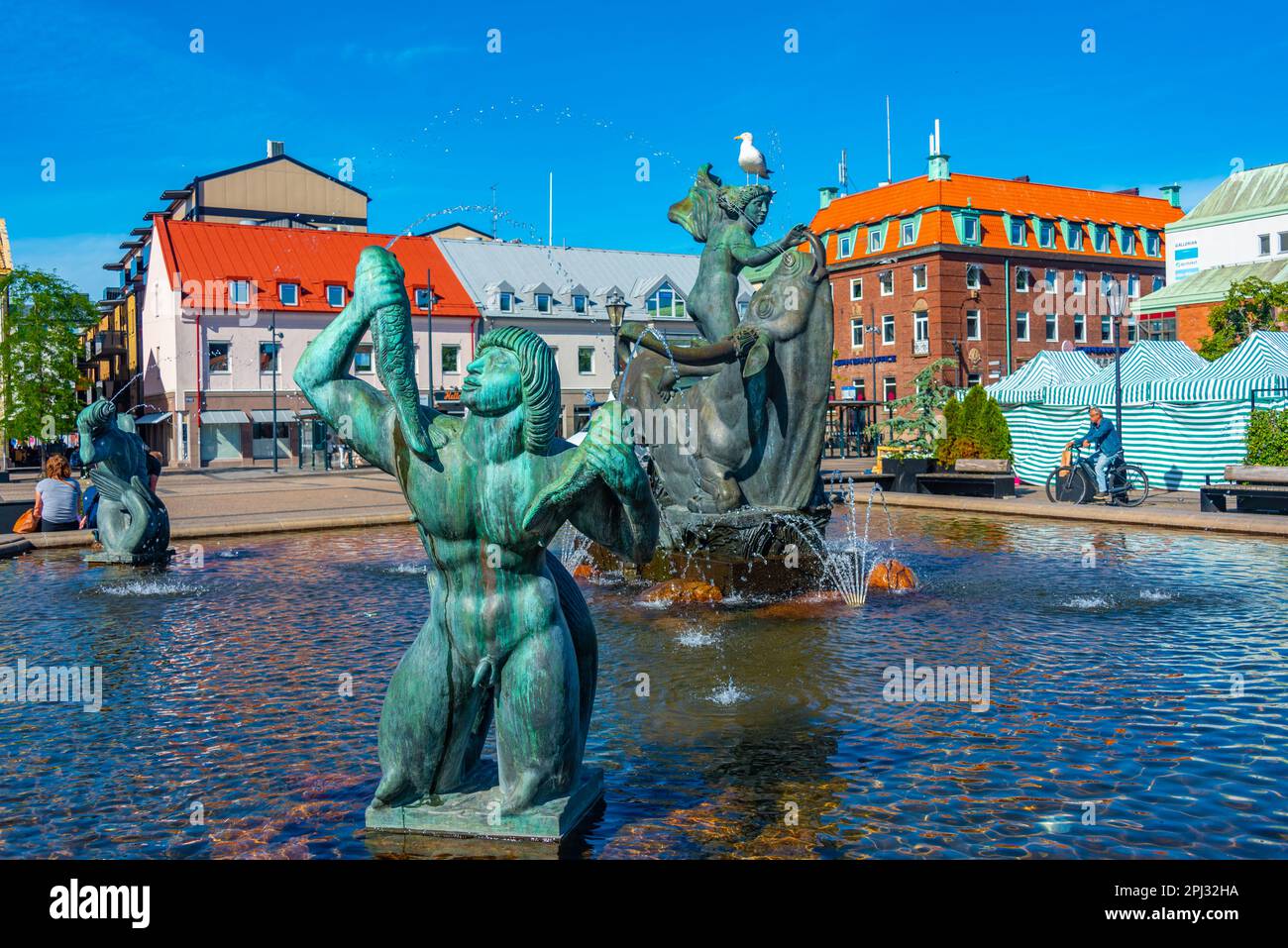 Halmstad, Suède, 12 juillet 2022: L'Europe et la taureau dans le centre de Halmstad, Suède. Banque D'Images