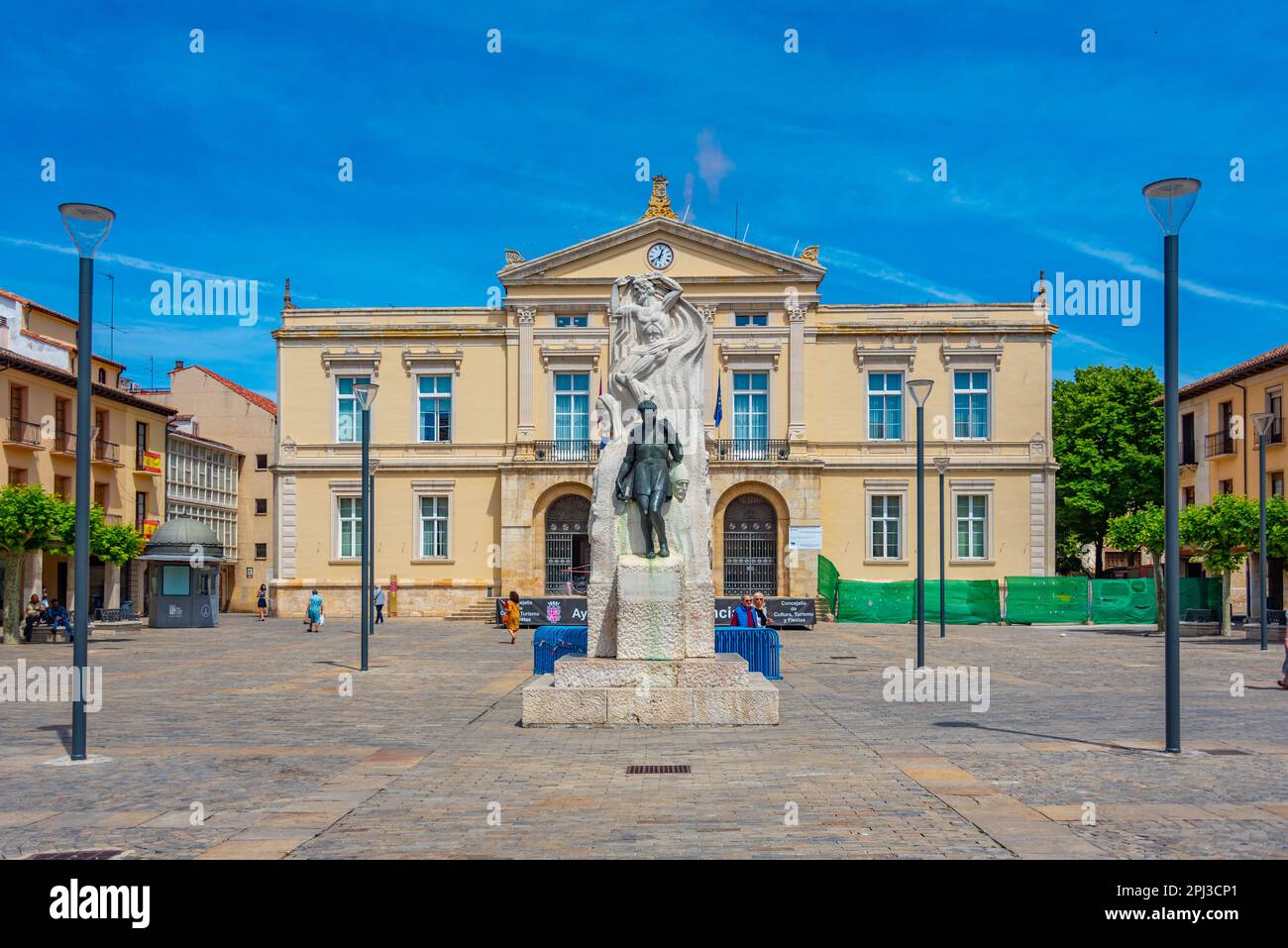 Palencia, Espagne, 7 juin 2022: Hôtel de ville dans le centre historique de Palencia, Espagne. Banque D'Images