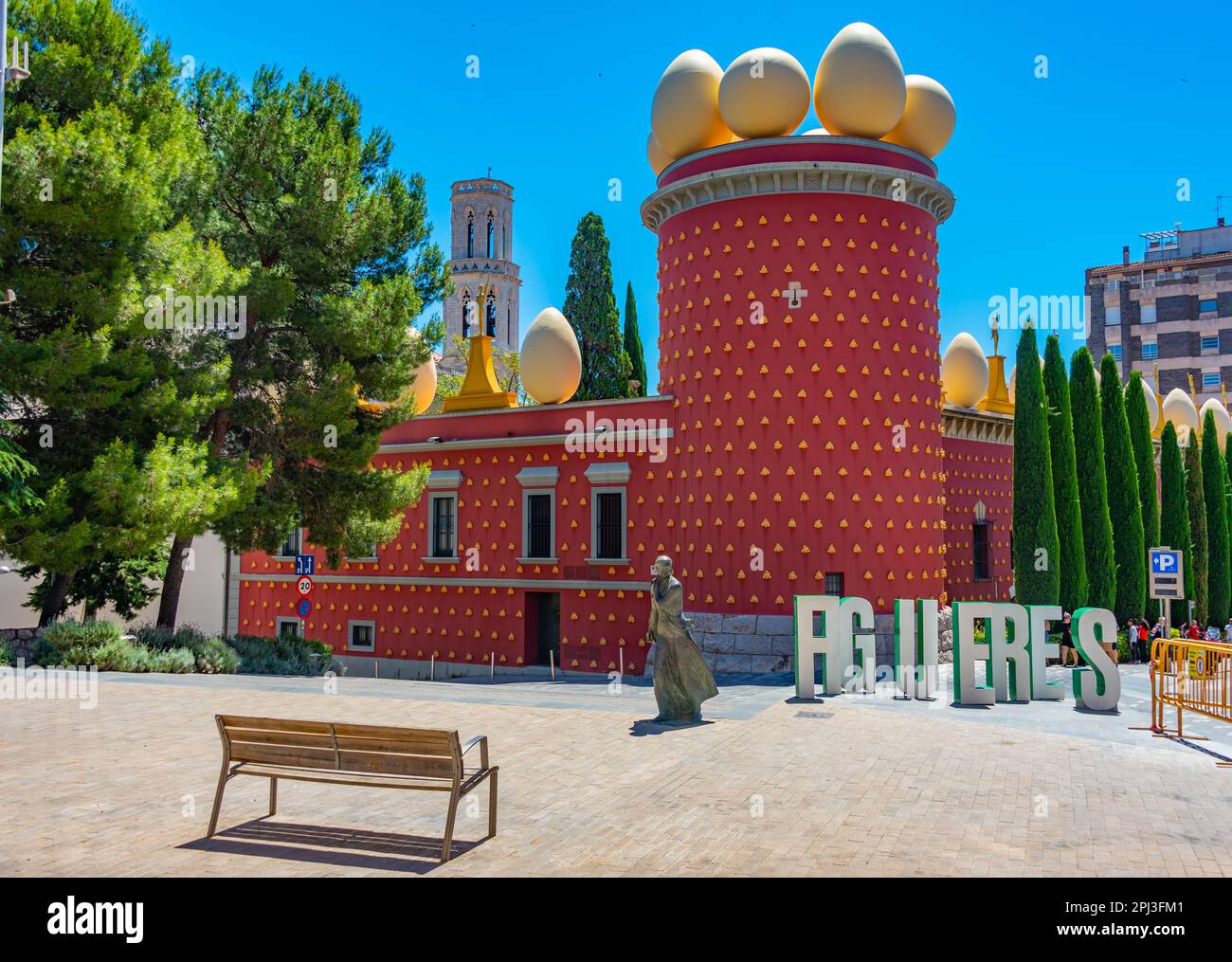 Figueres, Espagne, 28 mai 2022: Torre Galatea au Théâtre-musée Dali, dans le centre de Figueres, Espagne. Banque D'Images