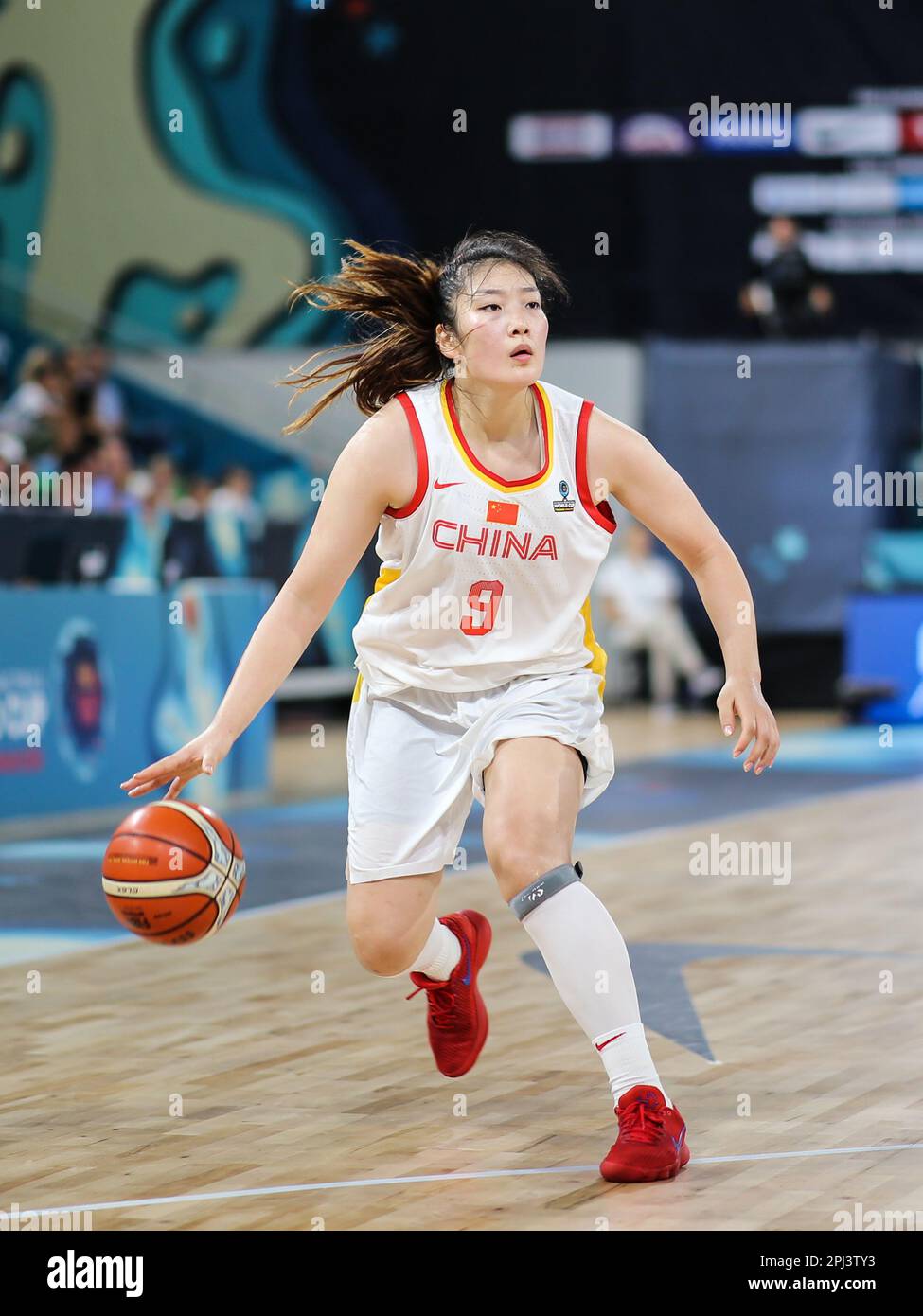 Espagne, Ténérife, 23 septembre 2018: Joueur de basket-ball féminin chinois Li Meng en action pendant la coupe du monde de basket-ball féminin FIBA Banque D'Images