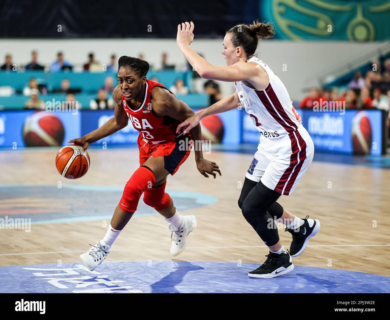 Espagne, Ténérife, 25 septembre 2018: Nneka Ogwumike, joueur américain de basket-ball, en action lors de la coupe du monde de basket-ball féminin de la FIBA Banque D'Images