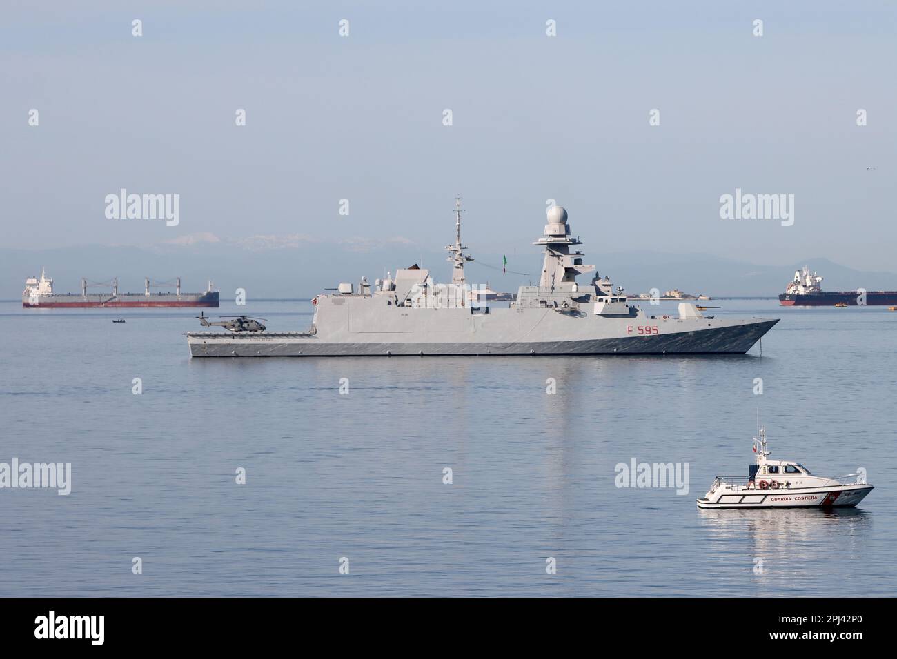 Luigi Rizzo, frégate de missiles de la Marine italienne Banque D'Images