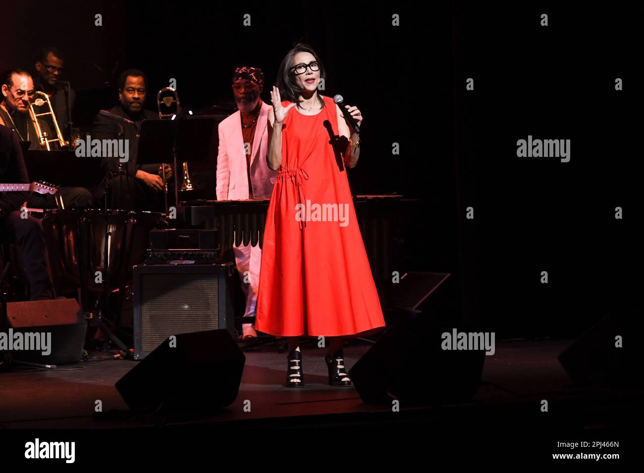 New York, États-Unis. 30th mars 2023. Ann Curry s'exprime au gala de la Jazz Foundation of America « A Great Night in Harlem » au Apollo Theatre de New York, NY on 30 mars 2023. (Photo par Efren Landaos/Sipa USA) crédit: SIPA USA/Alay Live News Banque D'Images