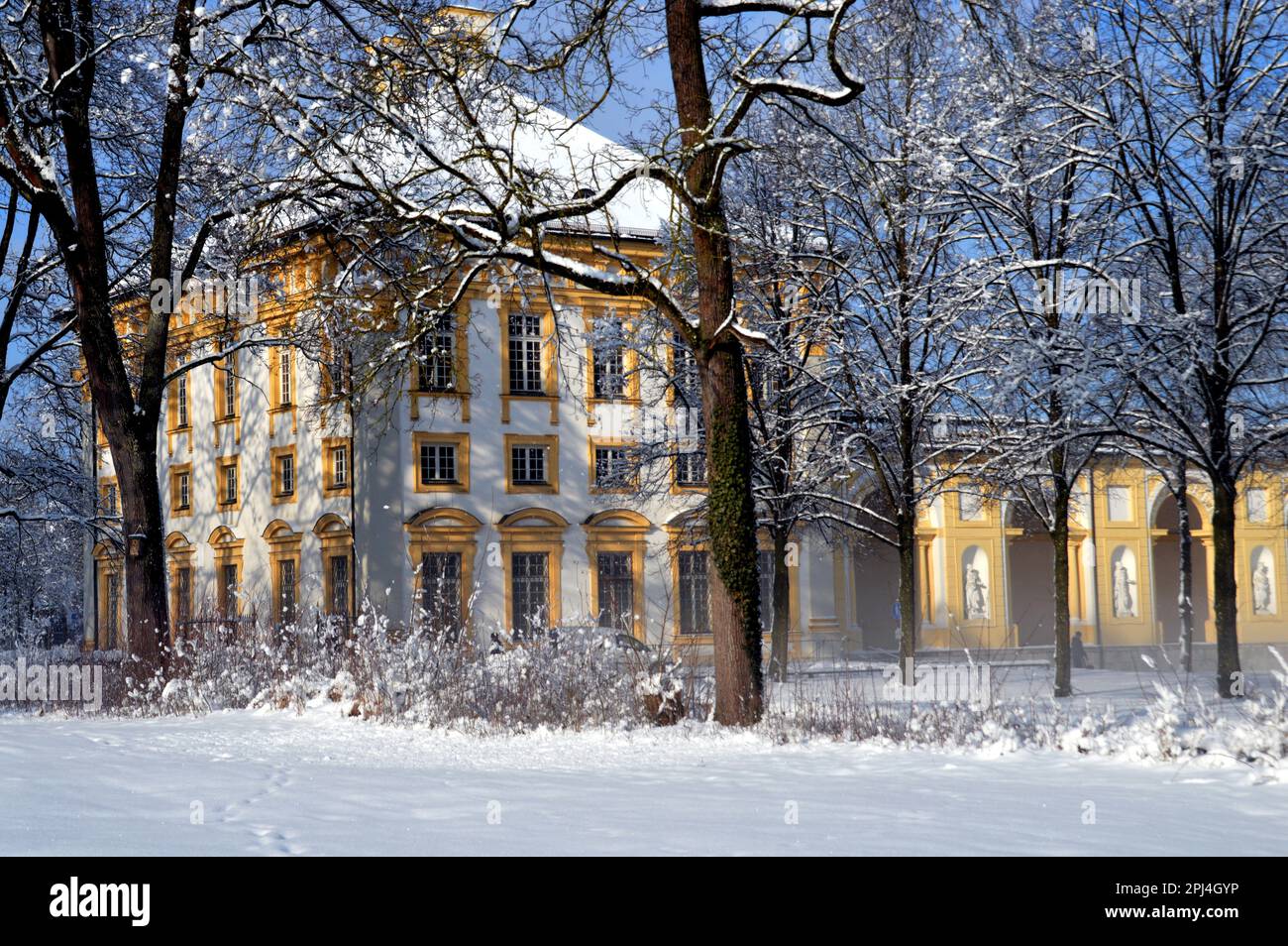 Allemagne, haute-Bavière, Schleissheim: Aile sud du Nouveau Palais construit en 1701-27 pour l'électeur Max Emanuel de Bavière aux plans des architectes Enrico Zuc Banque D'Images