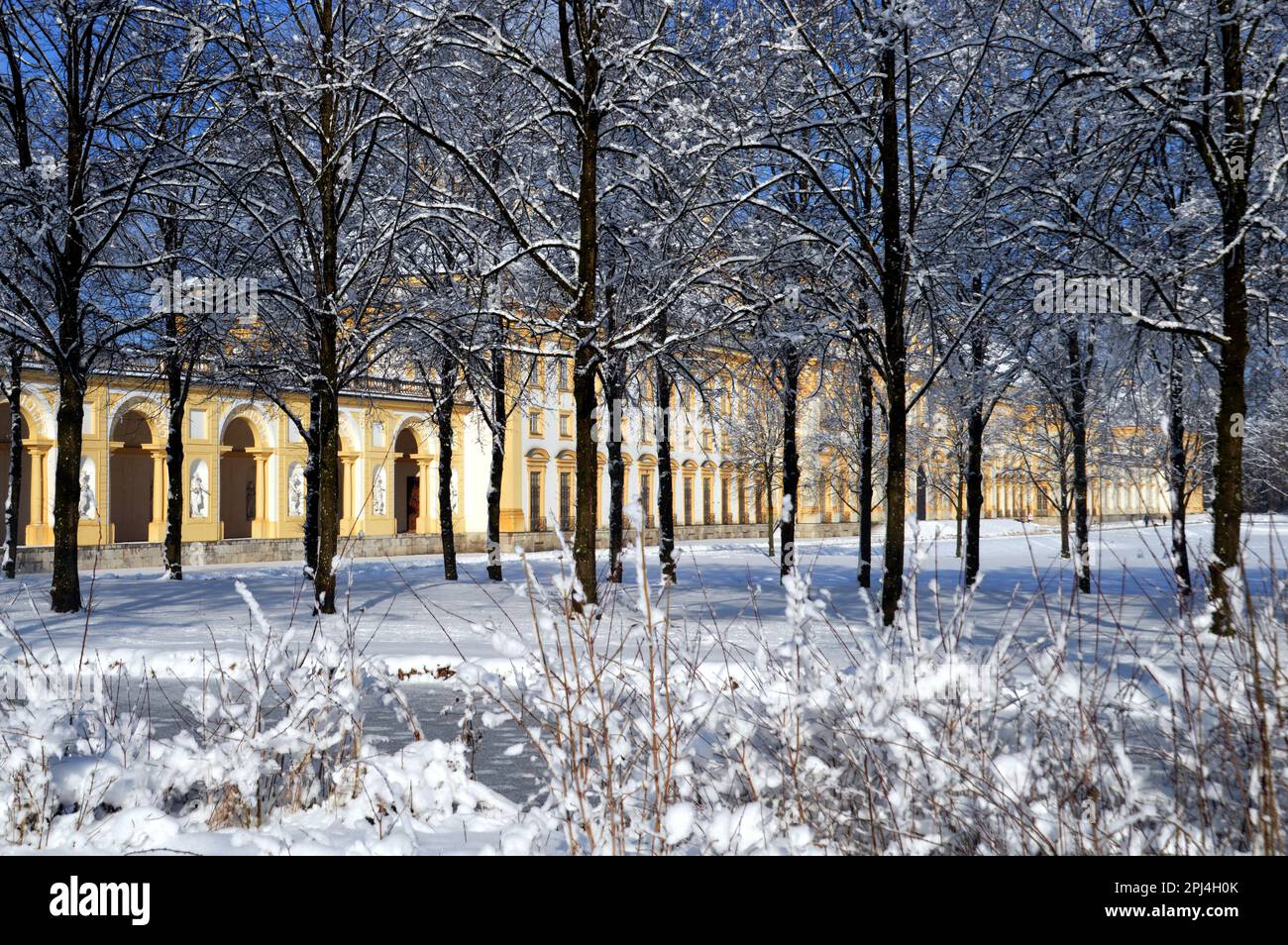 Allemagne, haute-Bavière, Schleissheim: Façade est du nouveau Palais construit en 1701-27 pour l'électeur Max Emanuel de Bavière aux plans des architectes Enrico zu Banque D'Images